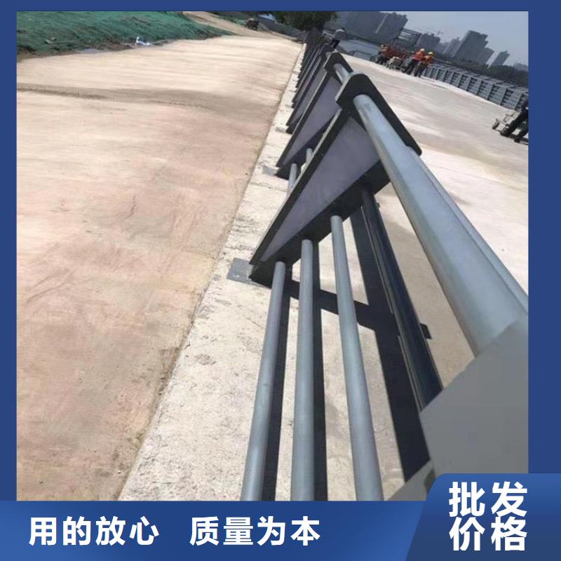 陕西拥有核心技术优势{展鸿}201碳素钢复合管护栏长期加工