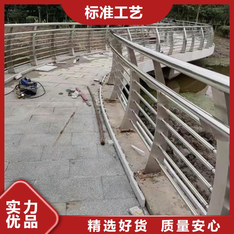 立交桥两侧道路栏杆品质有保证