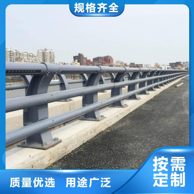 鑫润通【热镀锌立柱】防撞护栏【扶手木钢丝绳护栏】买的放心安兴用的舒心