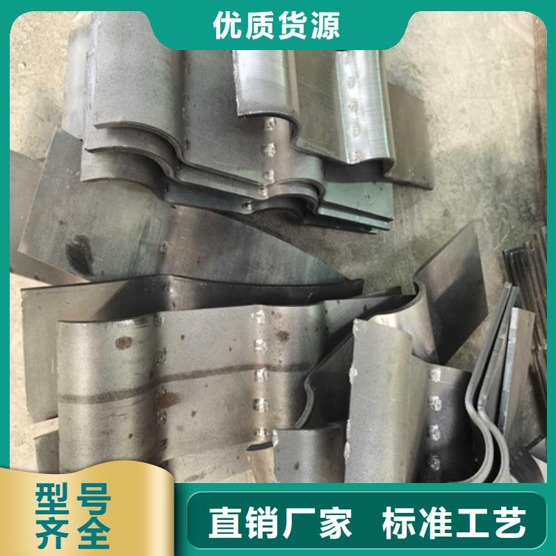 防撞护栏镀锌喷塑防撞栏快速物流发货