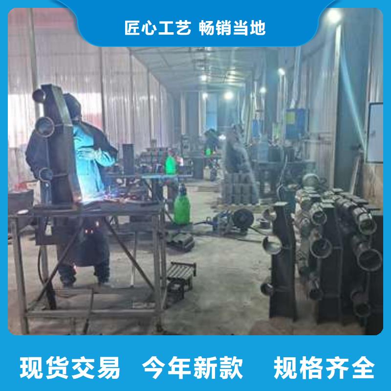 防撞护栏 国道抗冲击围栏优选好材铸造好品质