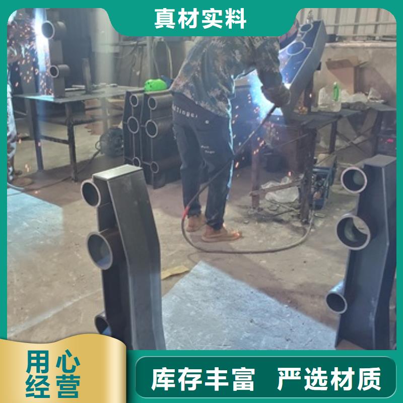 防撞护栏国道抗冲击围栏放心选购