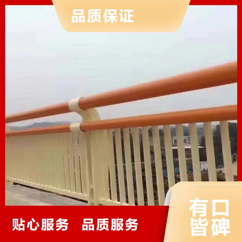  护栏严格把关质量放心