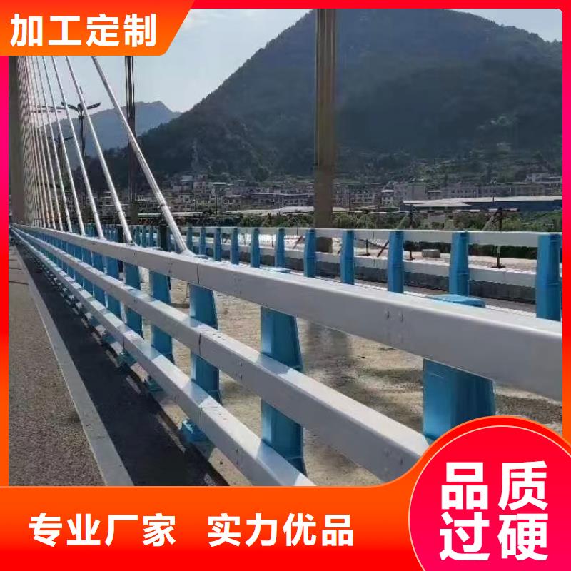 道路护栏,钢背木护栏用心做好细节