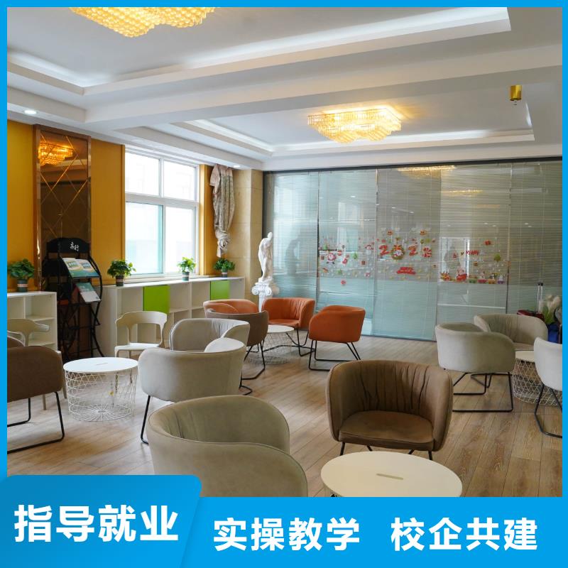 高中暑假班高考复读周日班专业齐全